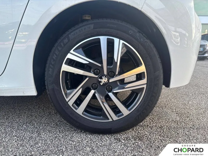 Image secondaire du véhicule 12