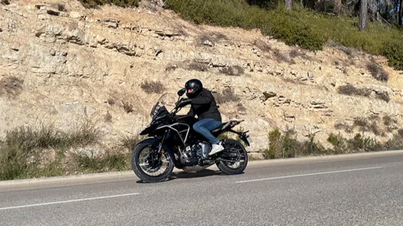 Zontes 350 T ligne droite