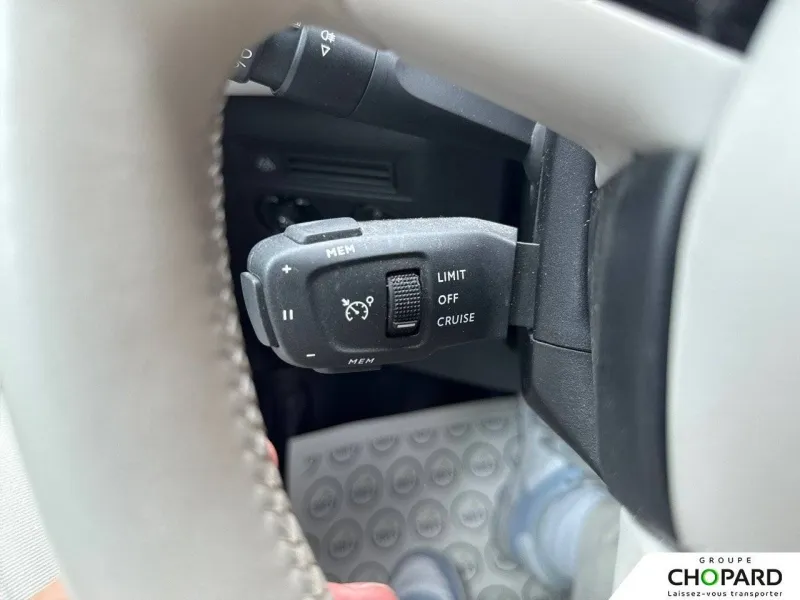 Image secondaire du véhicule 15