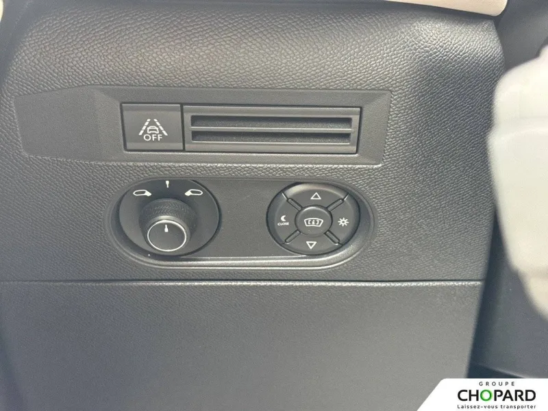 Image secondaire du véhicule 19