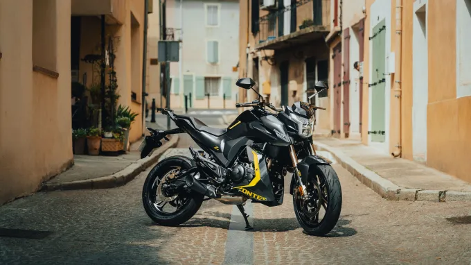 Zontes 125 Urban : béquille latérale