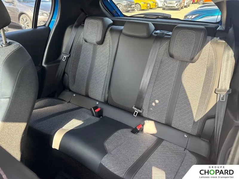 Image secondaire du véhicule 19