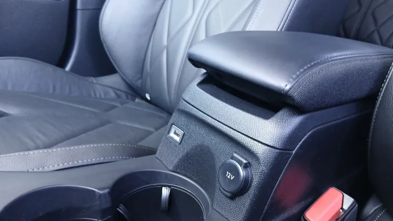 Image secondaire du véhicule 34