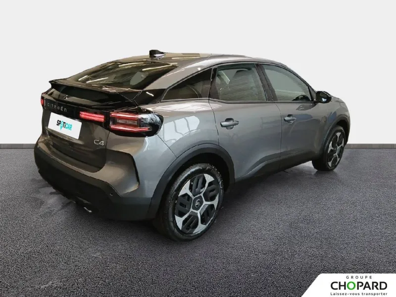 Image secondaire du véhicule 4