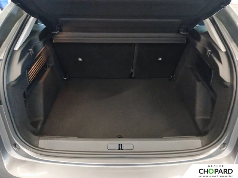 Image secondaire du véhicule 9