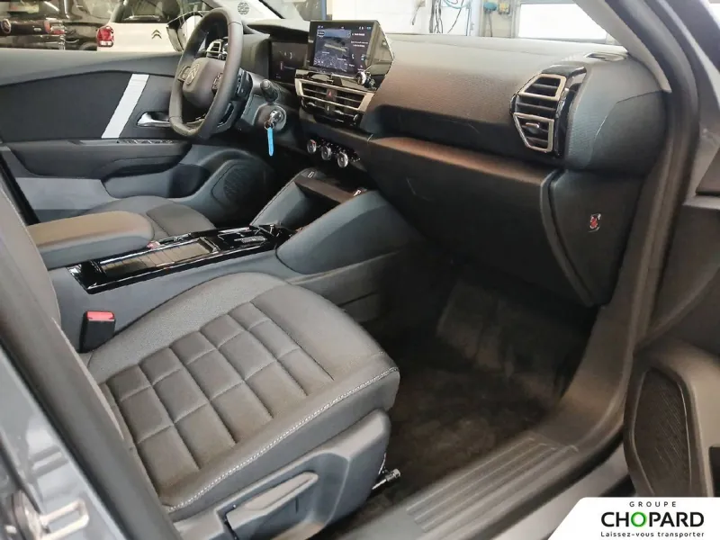 Image secondaire du véhicule 14