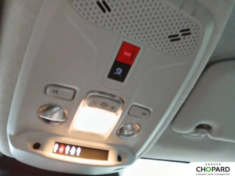 Image secondaire du véhicule 22