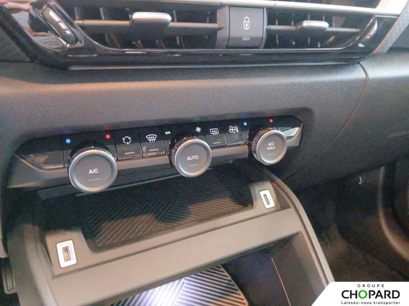 Image secondaire du véhicule 23