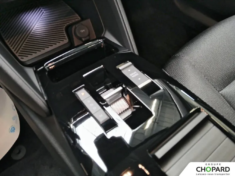 Image secondaire du véhicule 24