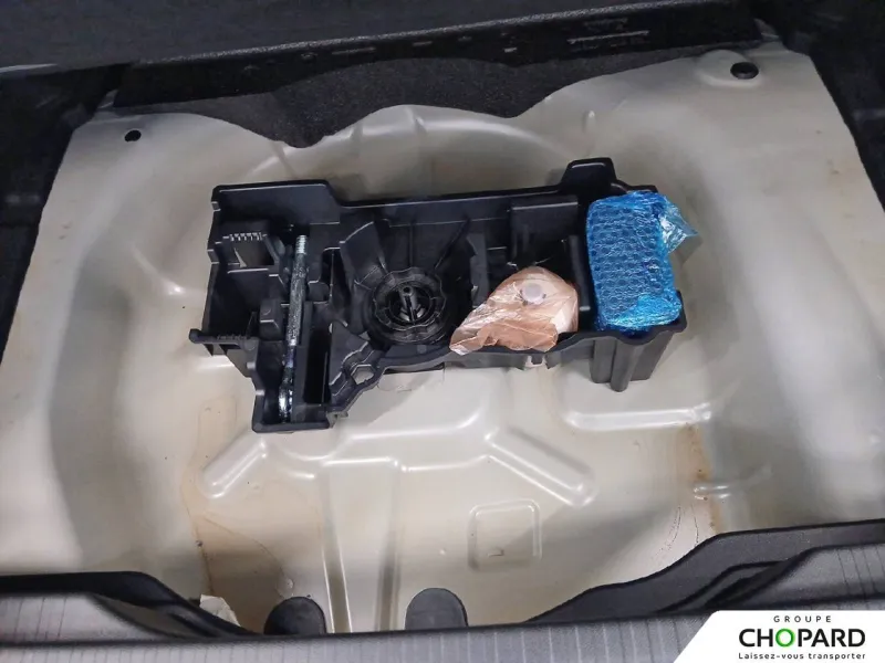 Image secondaire du véhicule 30