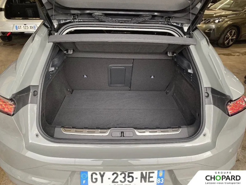 Image secondaire du véhicule 9