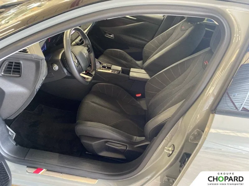 Image secondaire du véhicule 12