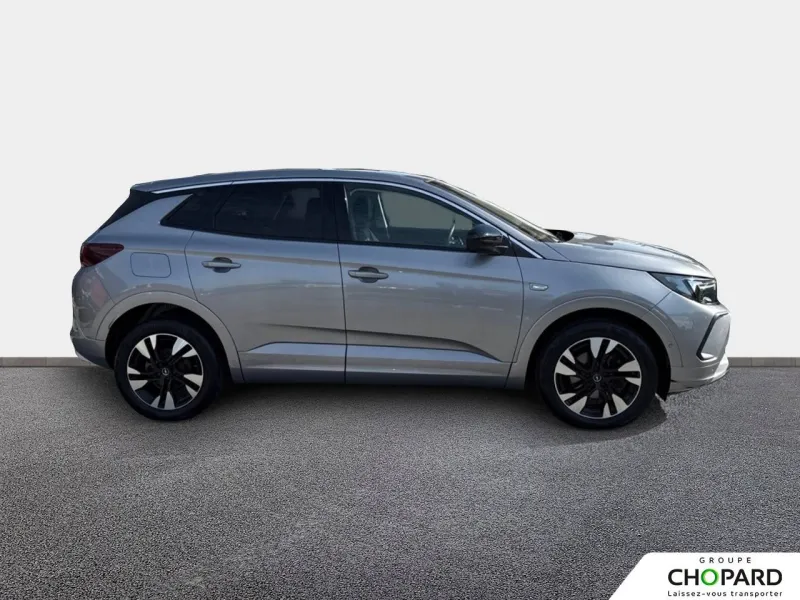 Image secondaire du véhicule 10