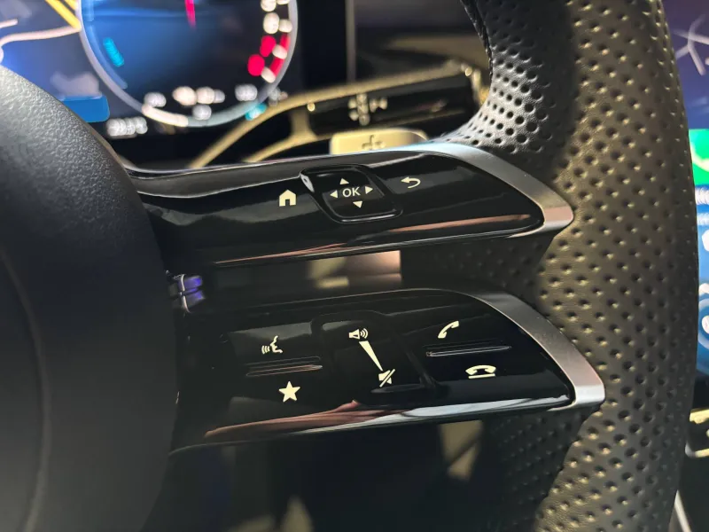 Image secondaire du véhicule 8