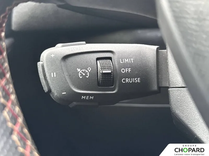 Image secondaire du véhicule 22