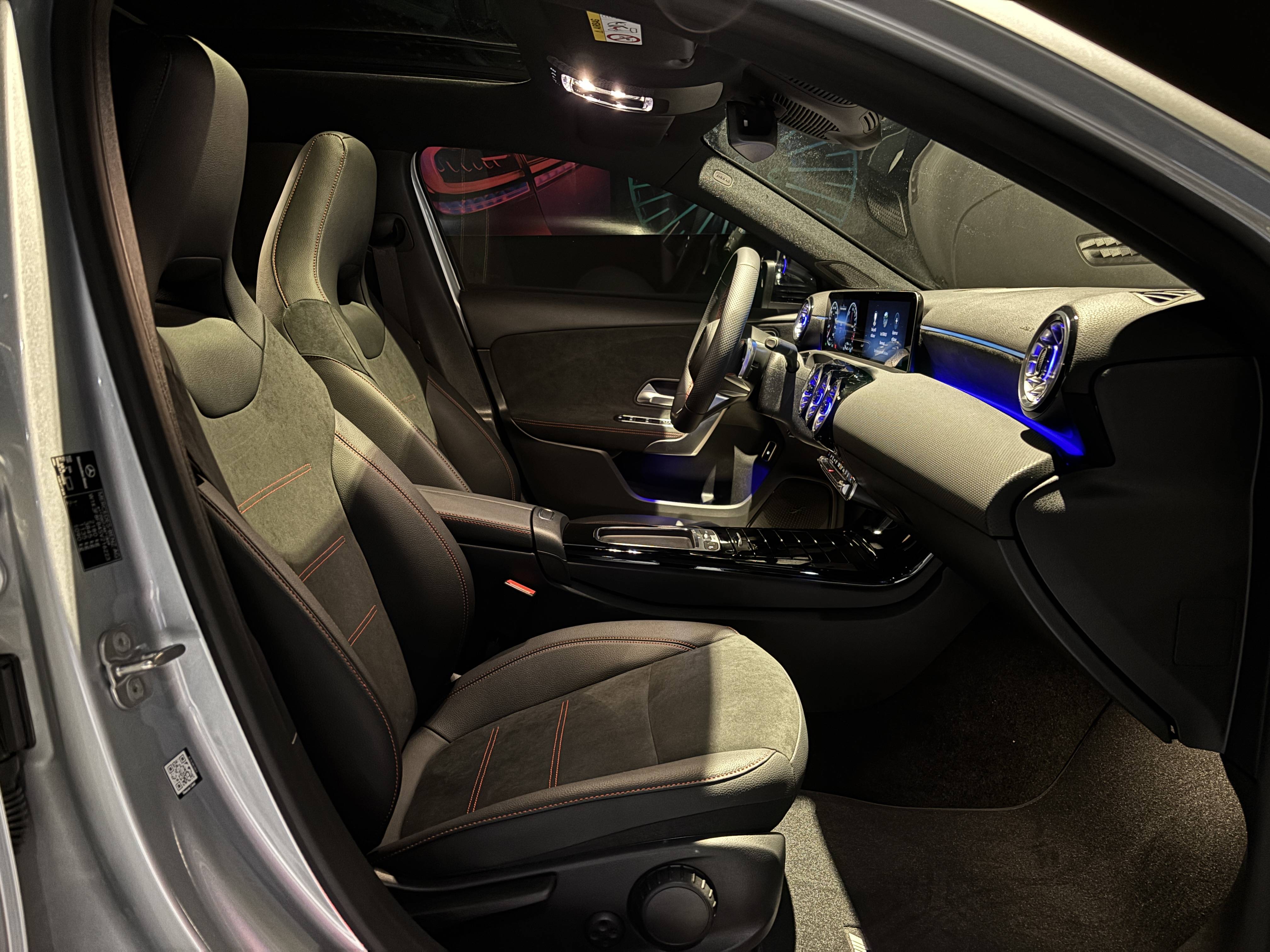 Image secondaire du véhicule 4