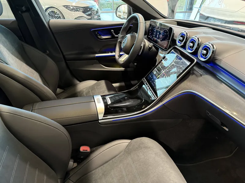 Image secondaire du véhicule 4