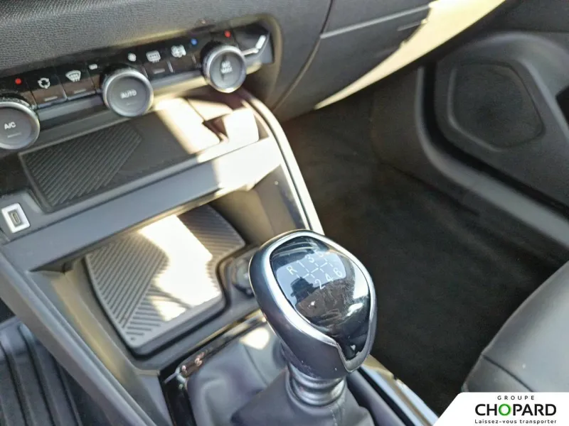 Image secondaire du véhicule 22