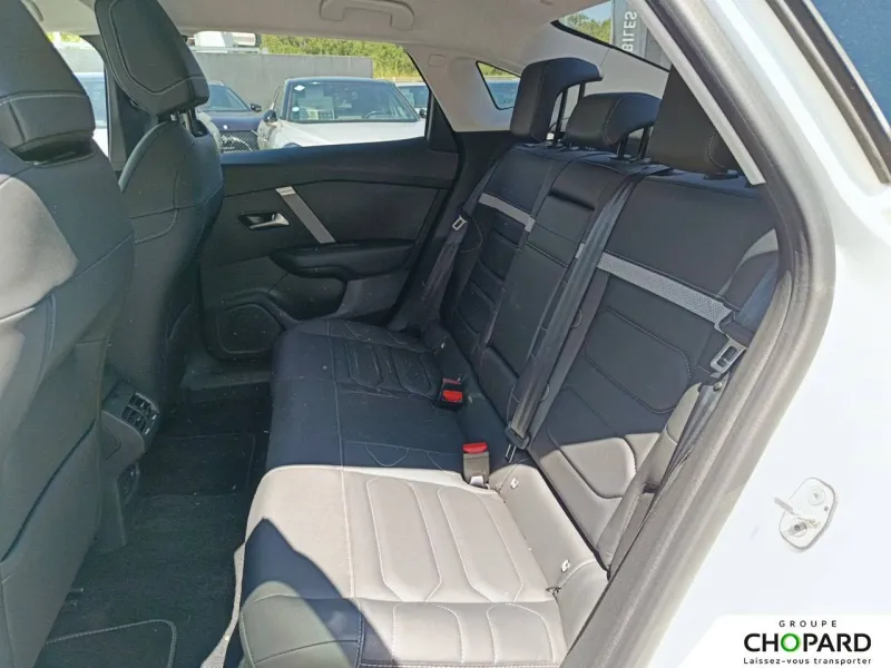 Image secondaire du véhicule 19