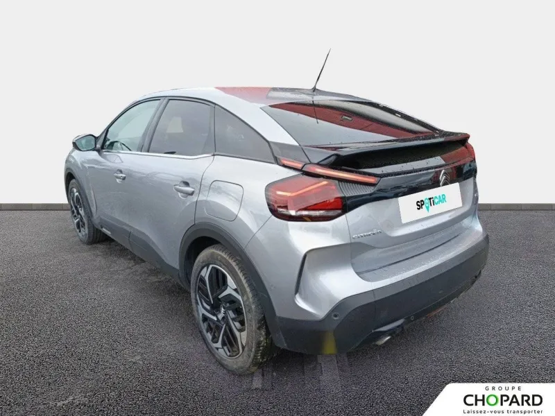 Image secondaire du véhicule 8