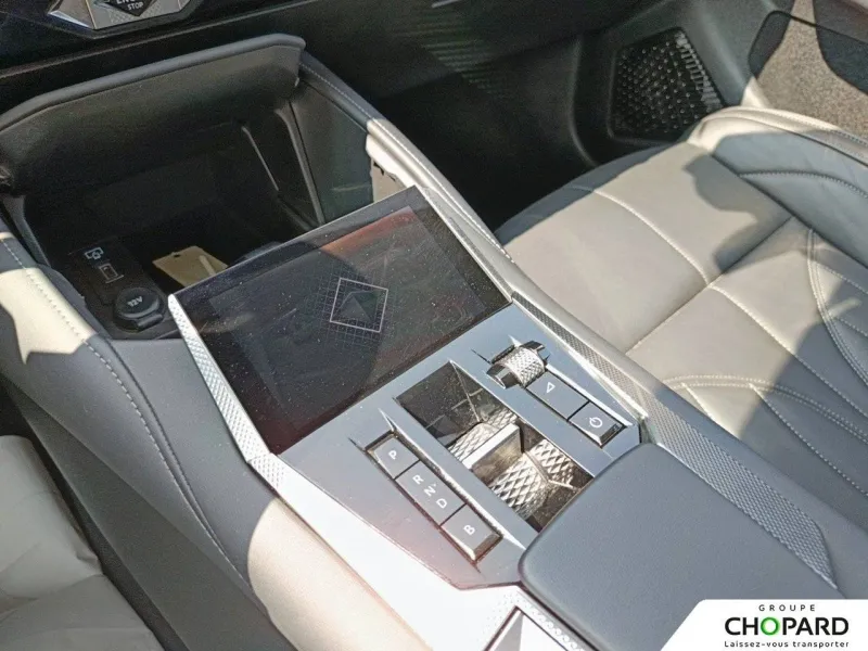 Image secondaire du véhicule 22