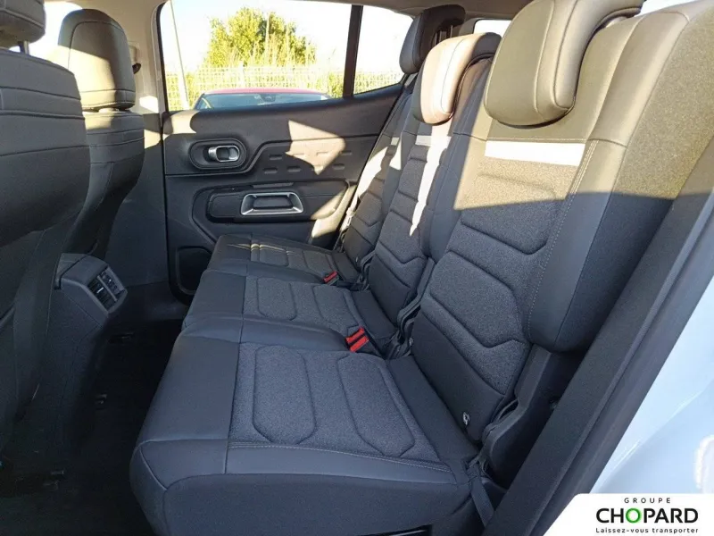 Image secondaire du véhicule 19