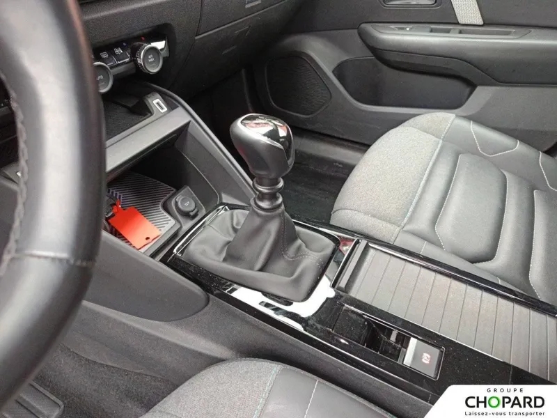 Image secondaire du véhicule 23