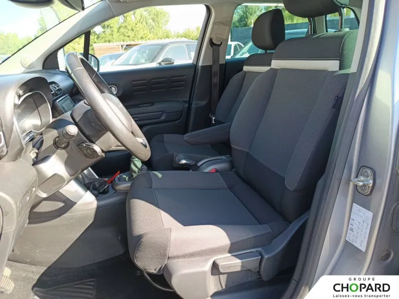 Image secondaire du véhicule 12