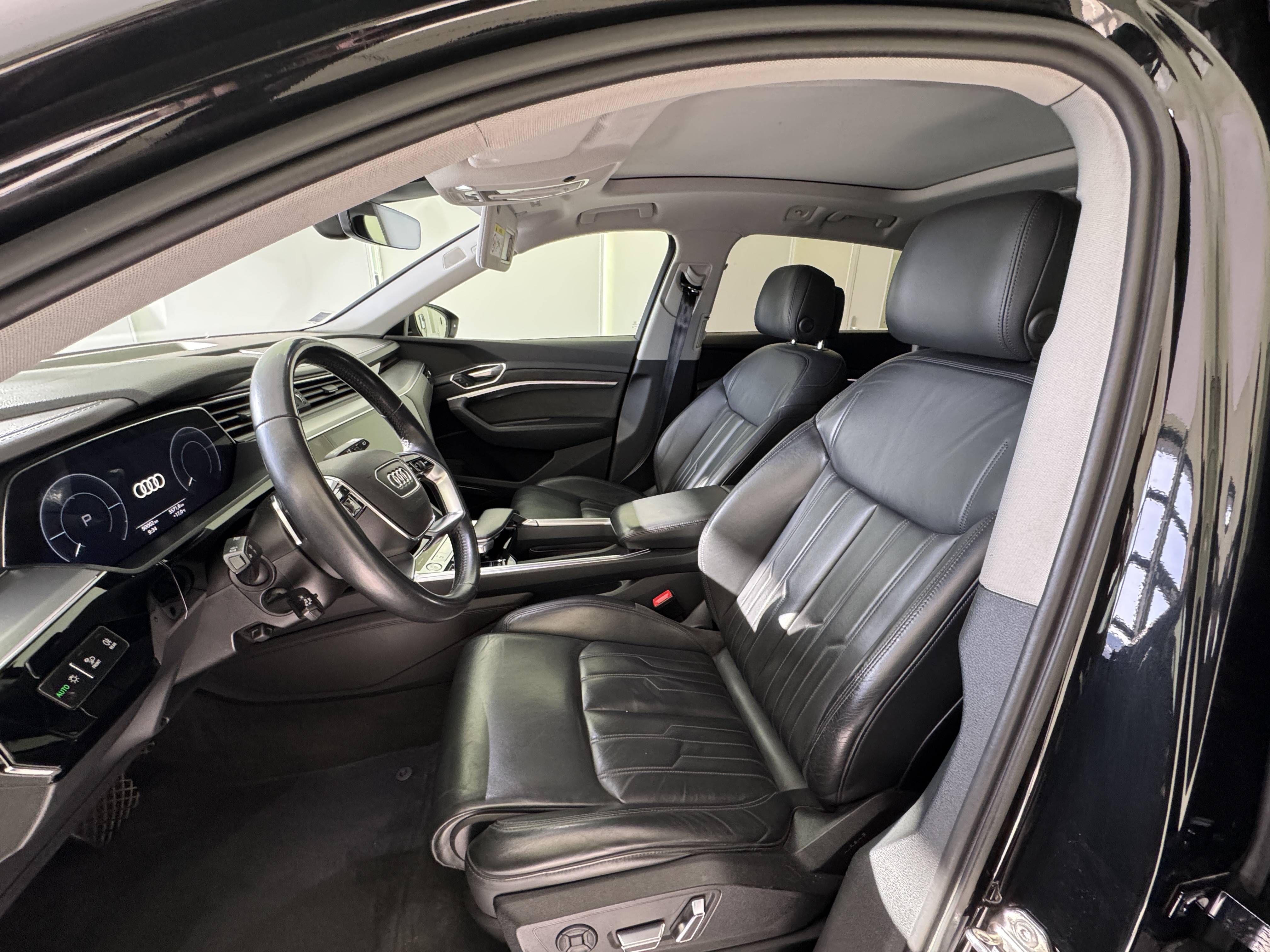 Image secondaire du véhicule 4