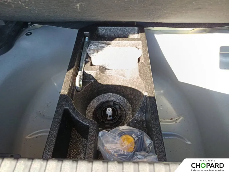 Image secondaire du véhicule 26