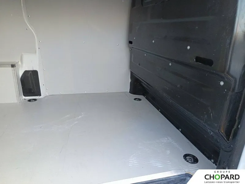 Image secondaire du véhicule 12