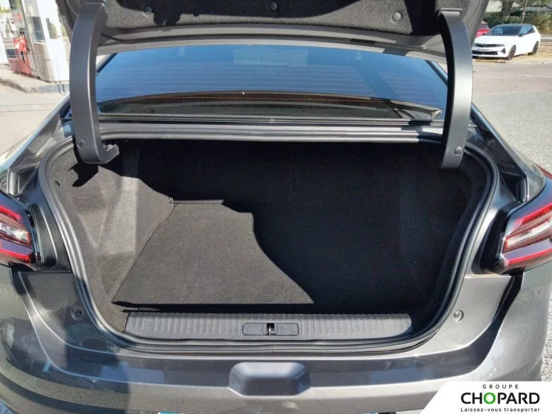 Image secondaire du véhicule 9