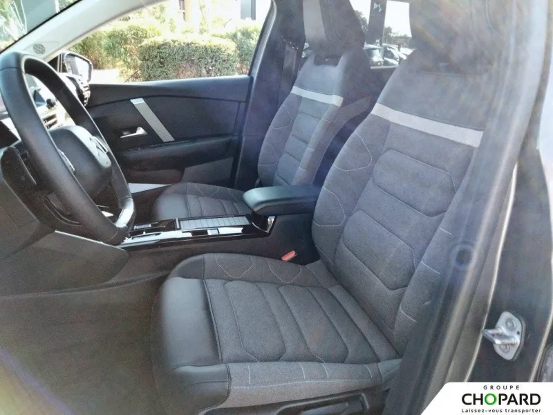 Image secondaire du véhicule 12