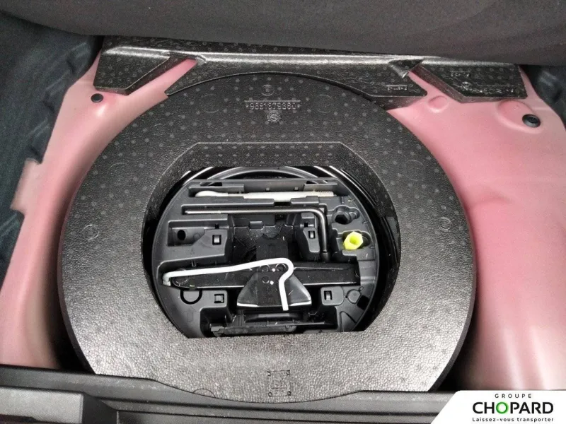 Image secondaire du véhicule 25