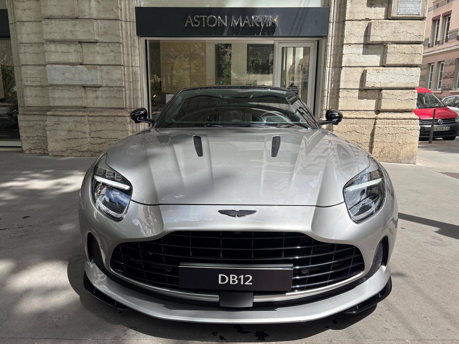 Aston Martin-DB12-d'occasion chez Aston Martin Lyon