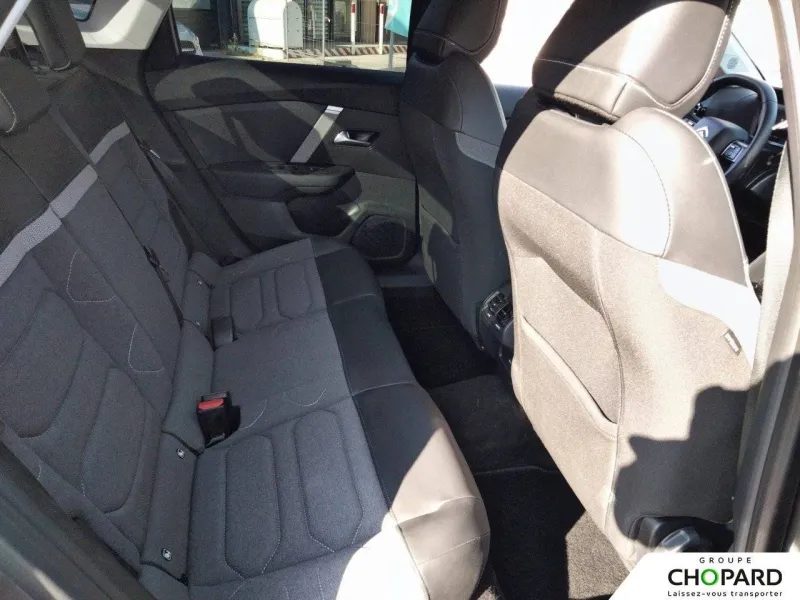 Image secondaire du véhicule 21