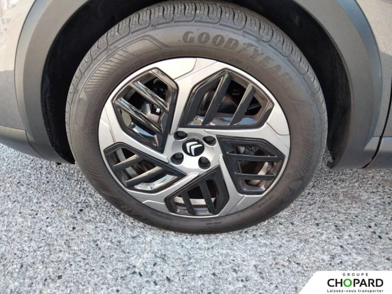 Image secondaire du véhicule 22