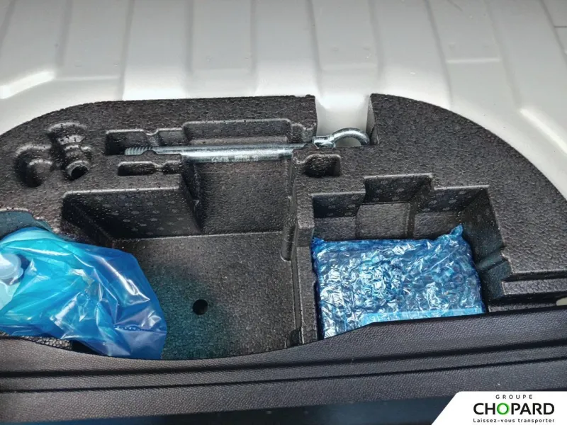 Image secondaire du véhicule 25