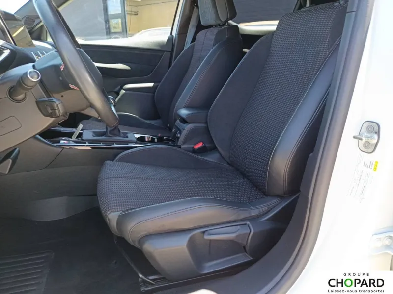 Image secondaire du véhicule 12