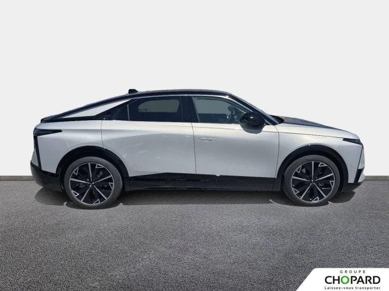 Image secondaire du véhicule 10