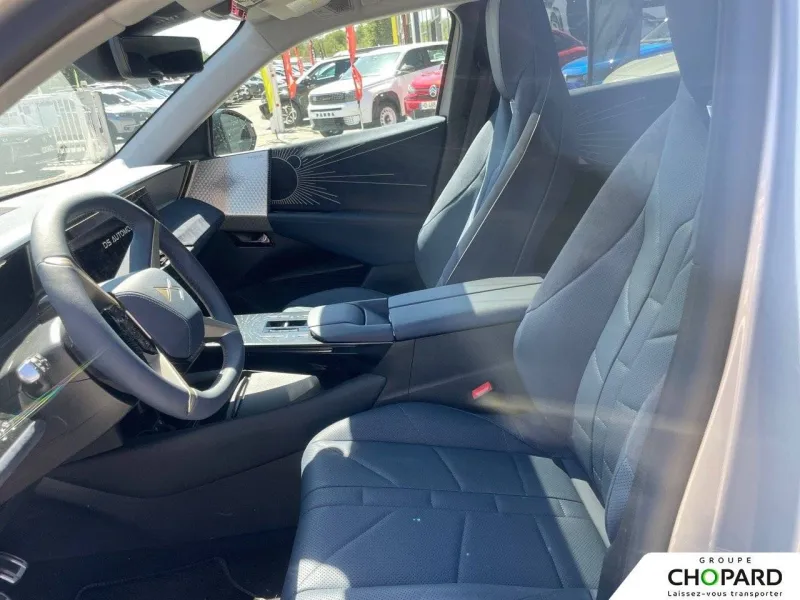 Image secondaire du véhicule 12