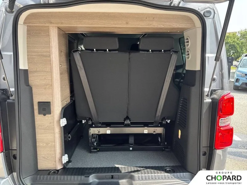 Image secondaire du véhicule 9