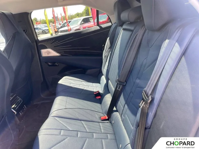 Image secondaire du véhicule 19