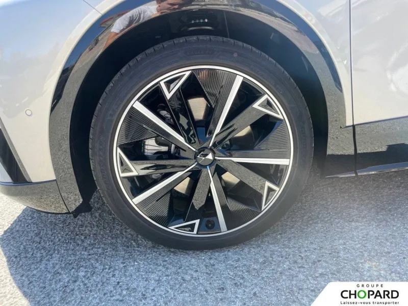 Image secondaire du véhicule 22