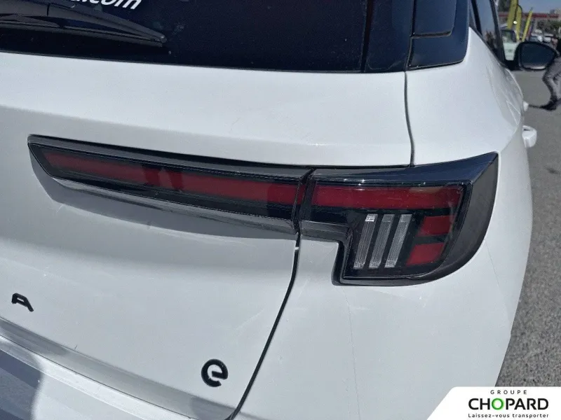 Image secondaire du véhicule 24