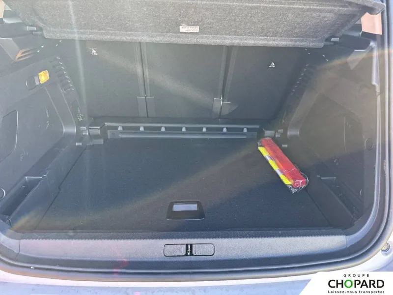 Image secondaire du véhicule 9