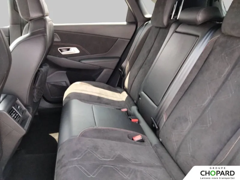 Image secondaire du véhicule 8