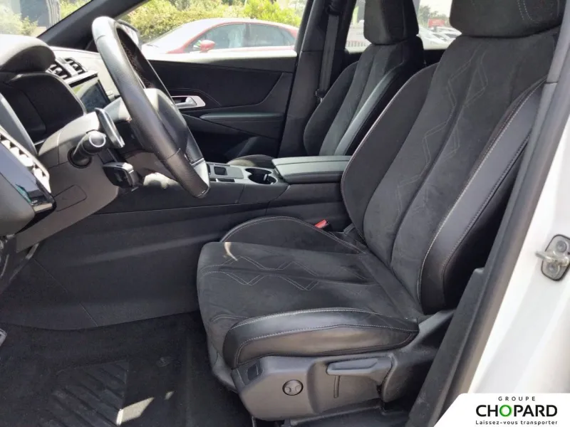 Image secondaire du véhicule 12