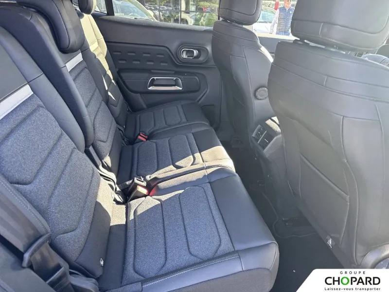 Image secondaire du véhicule 21