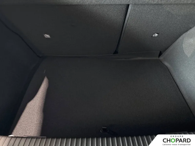 Image secondaire du véhicule 9